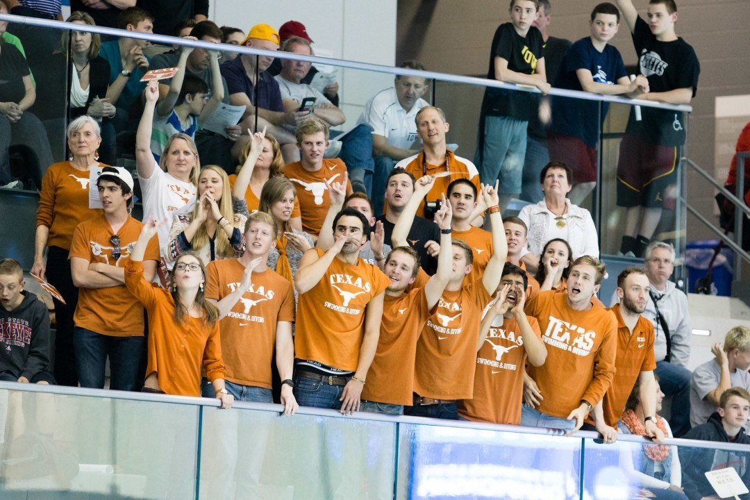 Texas Breaks NCAA, U.S. Open Records in 400 Medley Relay