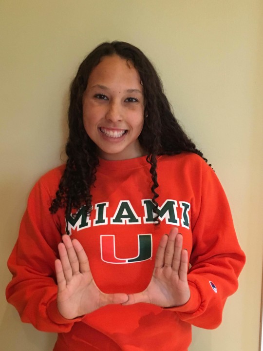Distance Freestyler Claire McGinnis Commits to University of Miami