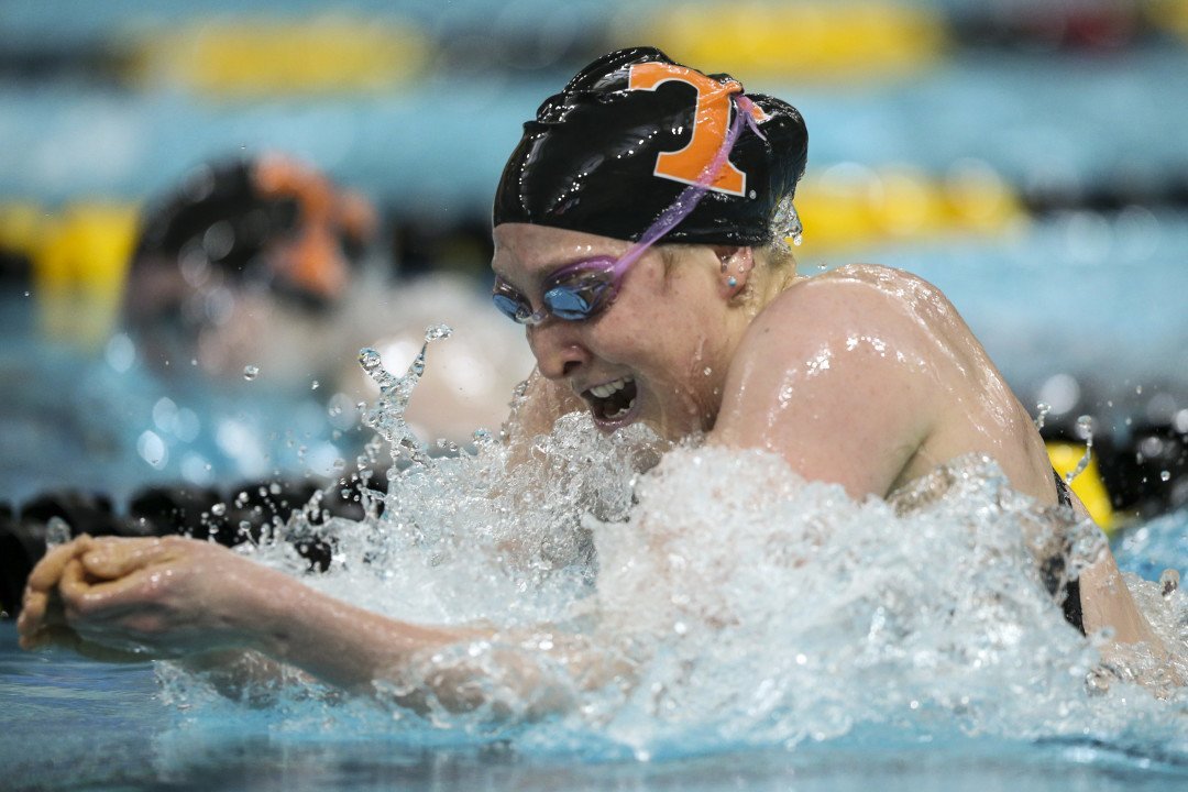 Tennessee Sweeps Swimming Events Against Arkansas