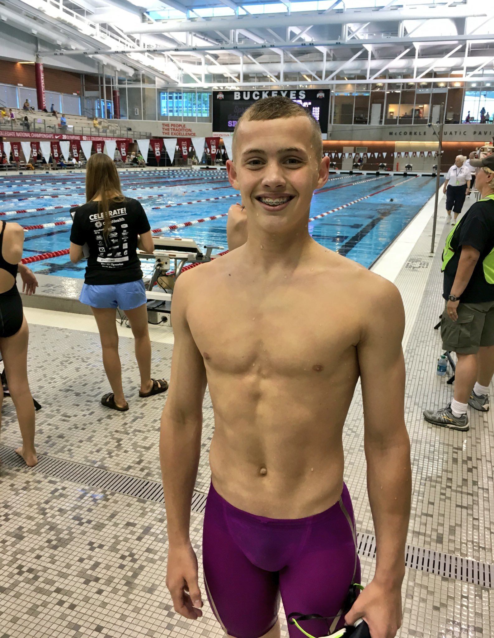 Watch 14 Year Old Carson Foster Scores 400 Im Olympic Trials Cut