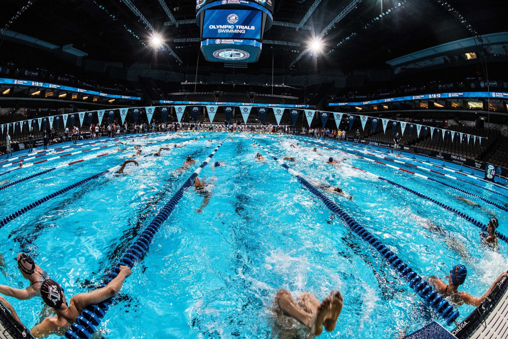 France rallies to beat United States in men's 4x100 swim relay