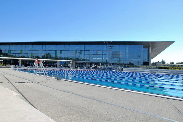 Chartres view Aquatic Center 