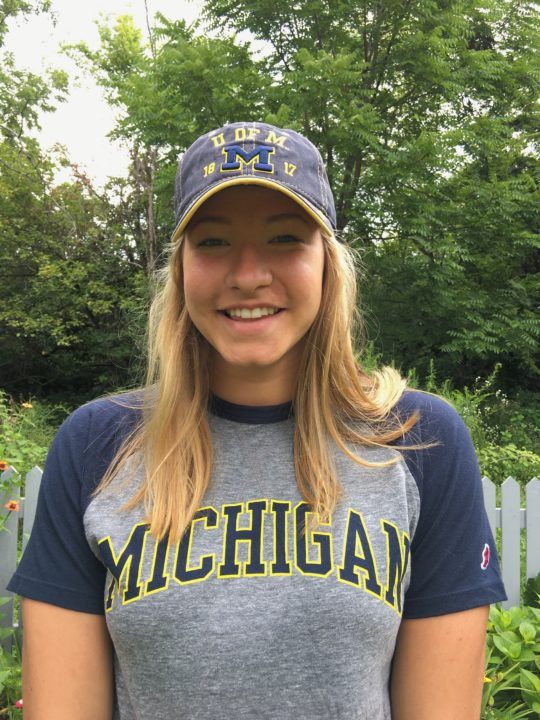 Double Illinois Sprint Champion Daria Pyshnenko Commits to Michigan