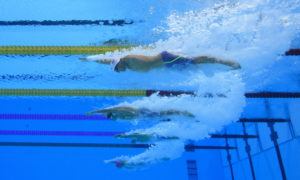 Snyder Breaks 30 year old world record in S11 100M Freestyle