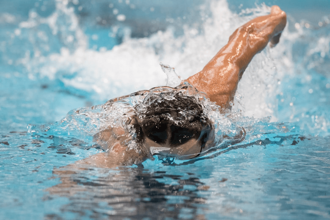 Eat Right, Swim Faster – A Nutritional Guide