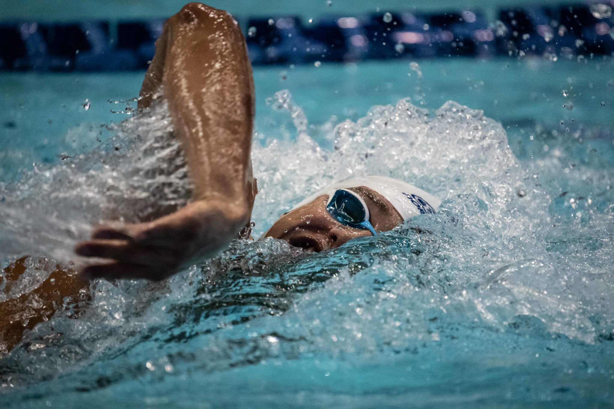 race-video-brazilian-cranks-out-4x200-world-record-in-hangzhou