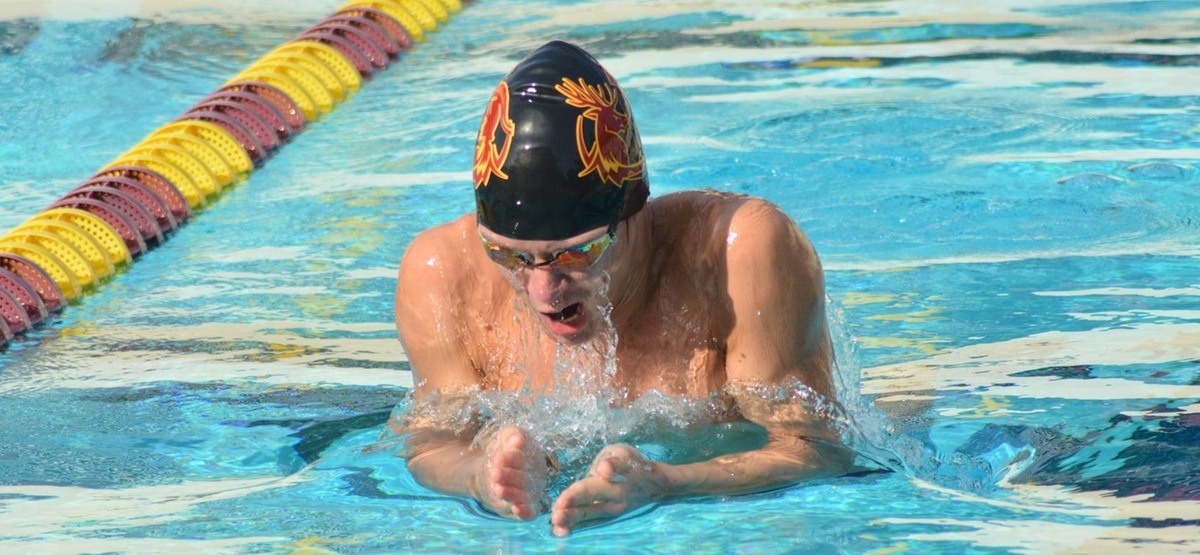 Limm Named SCIAC Men’s Swimmer of the Week After Three Individual Wins
