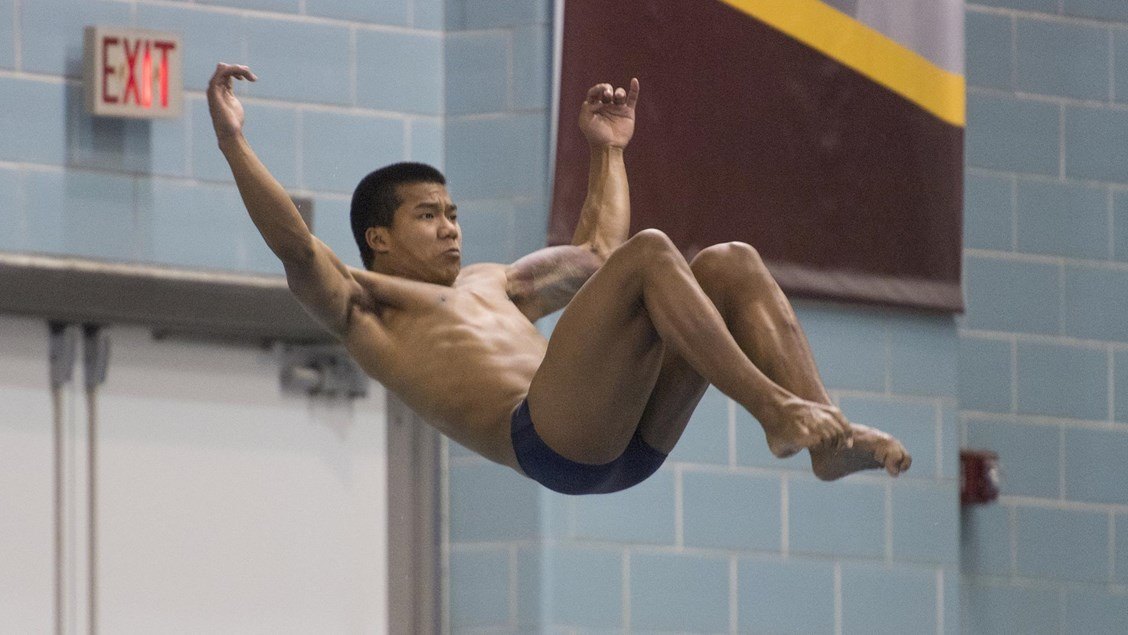 Texas Men Qualify 3 Divers To NCAAs On Day 1 of Zone D Diving