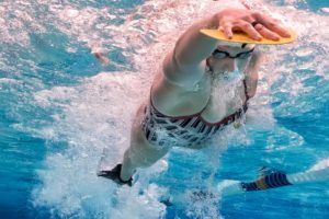 Attrezzatura Essenziale Per Il Nuoto: Cosa Serve Davvero Per Iniziare?