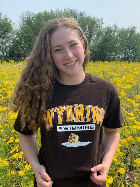 IL Middle Distance Freestyler Kali Franckowiak Commits To Wyoming For 2020
