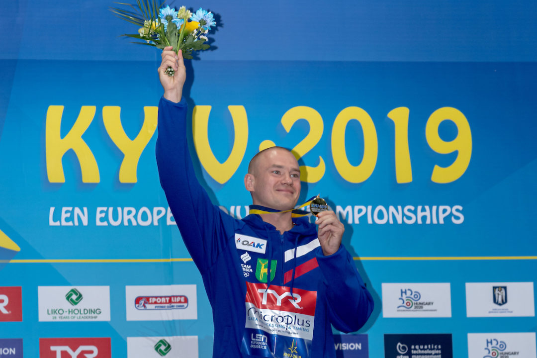 Kuznetsov Scores 100-Pointer, Wins 3-Meter Gold at Euro Diving Championships