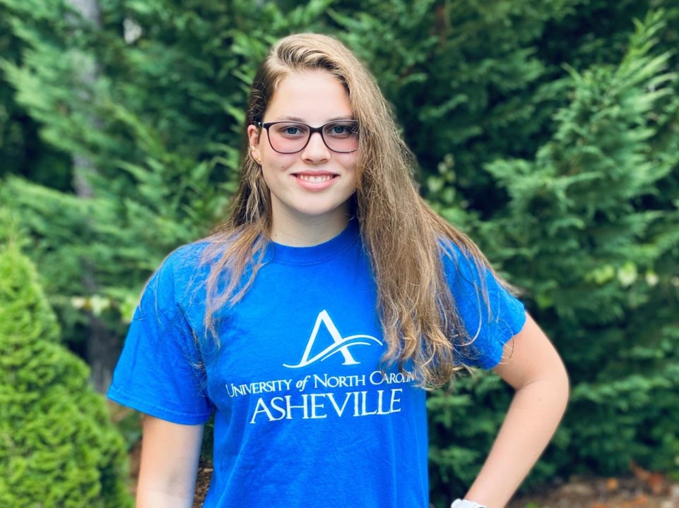 Distance Swimmer Caitlin Hefner Commits to DI UNC Asheville