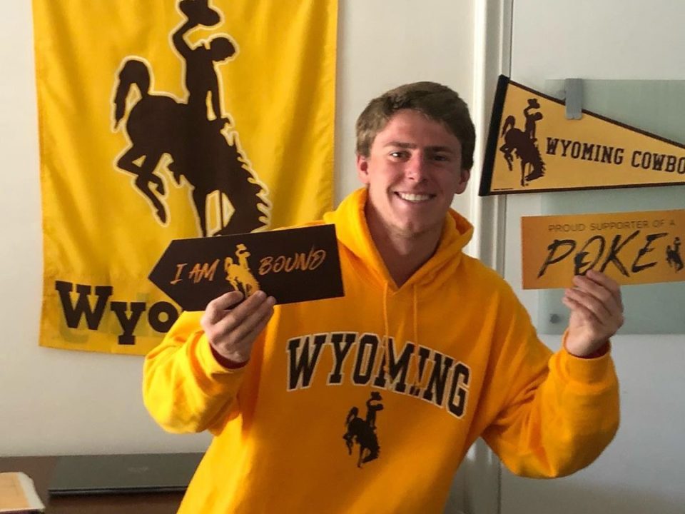 Brandon Samaniego of Irvine NOVA to Swim for Wyoming in 2020-21