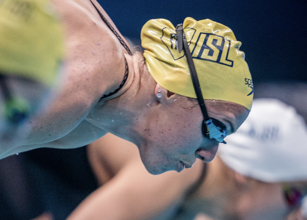Abbey Weitzeil Clips Dara Torres’ American Record With 23.79 In 50 (SCM) Free