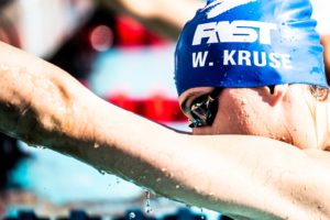 3 Ways Swimmers Can Manage Distractions on Race Day