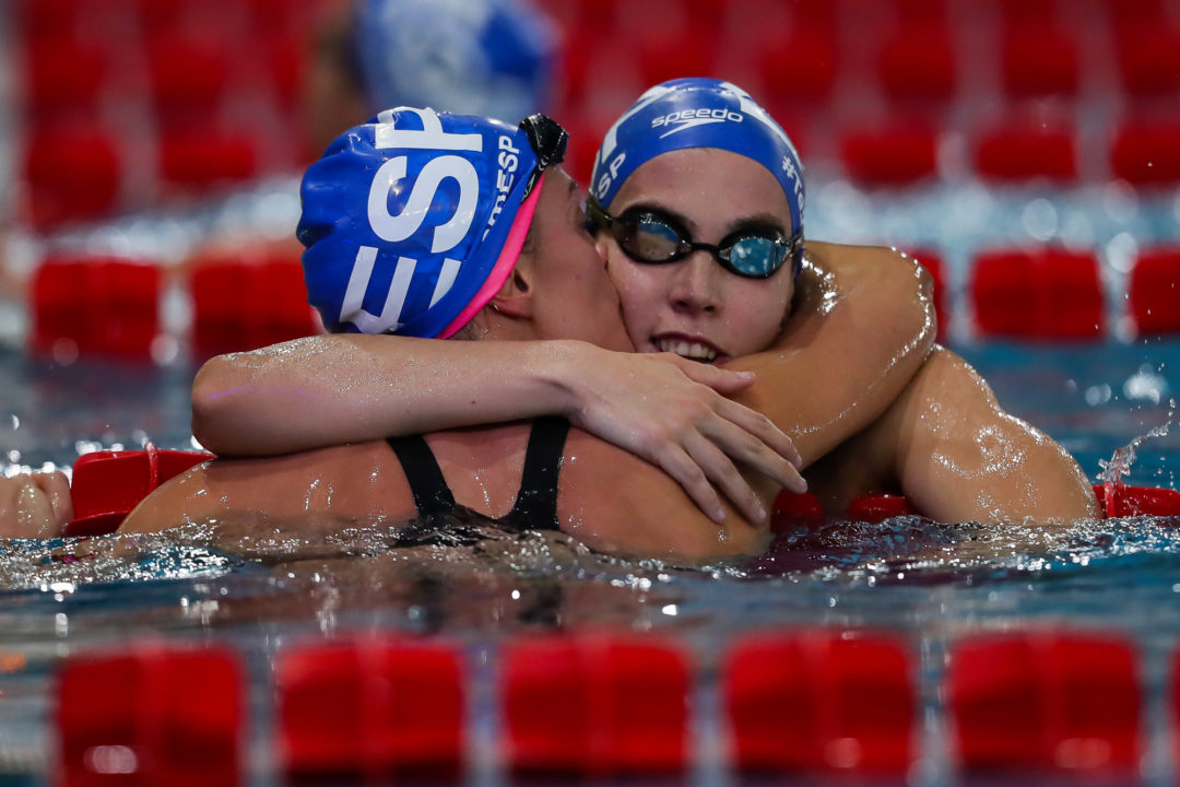 Spagna: Due Donne Nuotano Il Tempo Limite 1500 Stile Una Si Qualifica