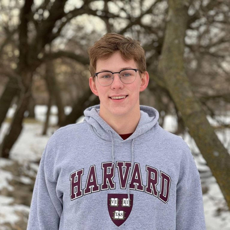 Nebraska HS Champ Jonathan Novinski Verbals to Harvard (2021)