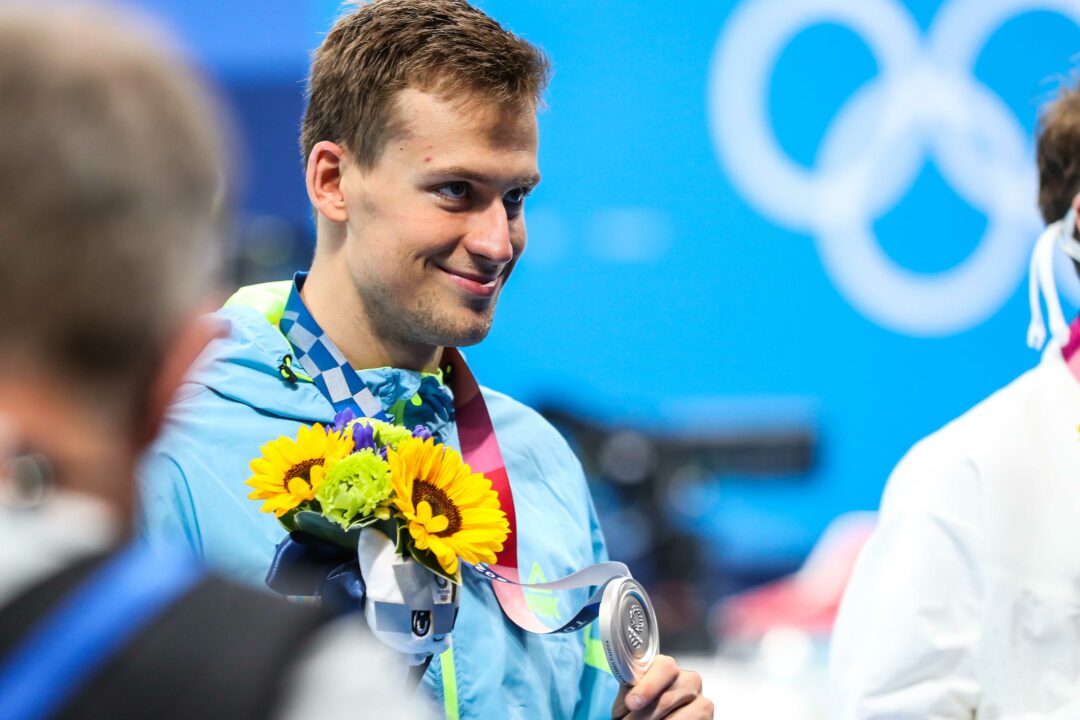 Mykhailo Romanchuk gana una medalla mundial mientras su padre lucha en Ucrania