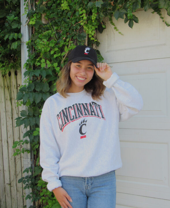 Futures Qualifier Mia Hensley Commits To Cincinnati For Fall 2022