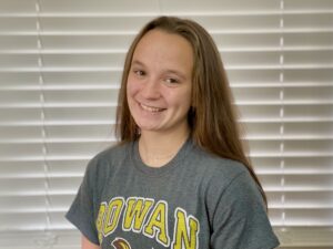 Elizabeth Pennington Commits to Rowan with Team Record Times