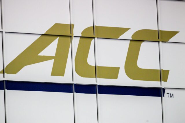 Gustavo Saldo & Dillon Wright Swim-Off For Finals Berth In 500 Free At ACCs, And Tie Again