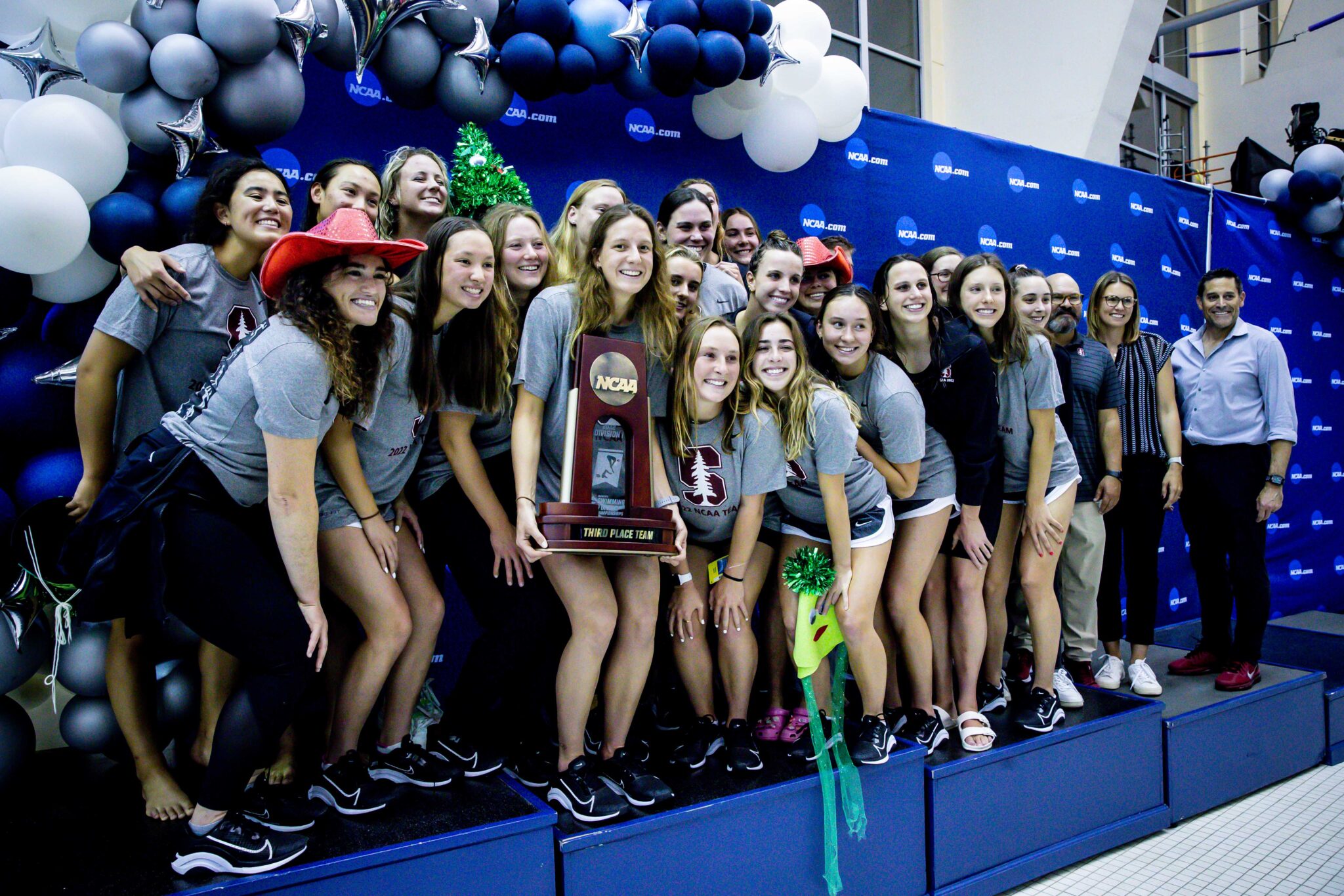 Stanford Women, Harvard Men Lead Division I GPAs for Spring 2022 Semester