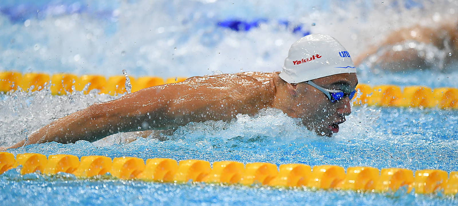 Kristof Milak Crushes World-Leading 200 Fly (1:52.58) at Hungarian Nationals
