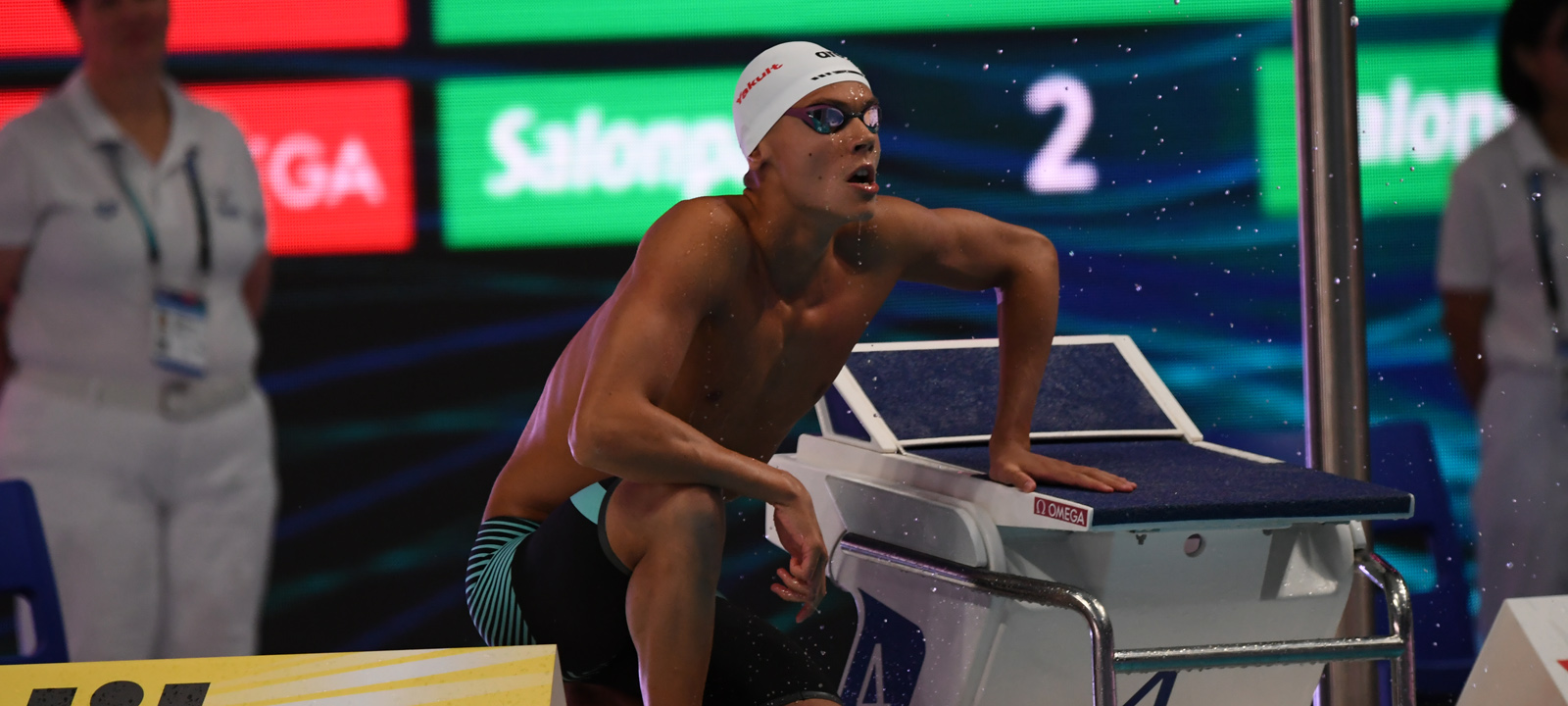 David Popovici schwimmt neuen Junioren-Weltrekord, als Schnellster ins Finale