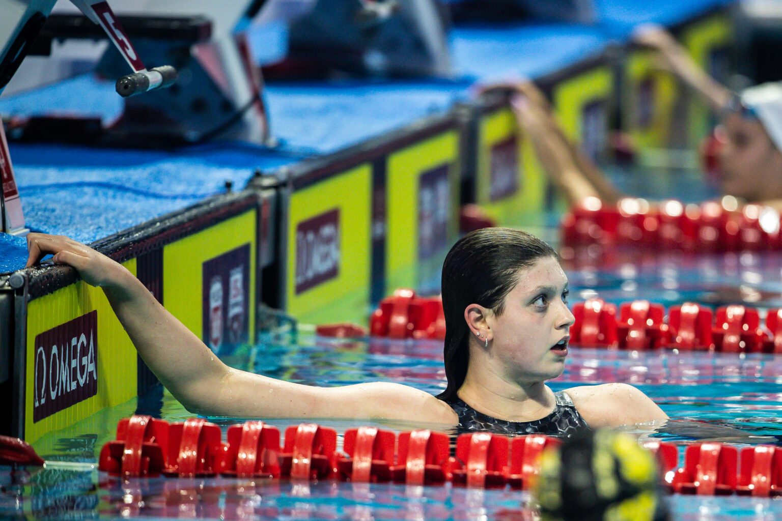 WATCH: Claire Weinstein & Katie Grimes Go 1-2 In 800 Free (Day 1 ...