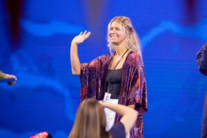 Elizabeth Beisel Throws First Pitch at Red Sox Swimmers’ Night