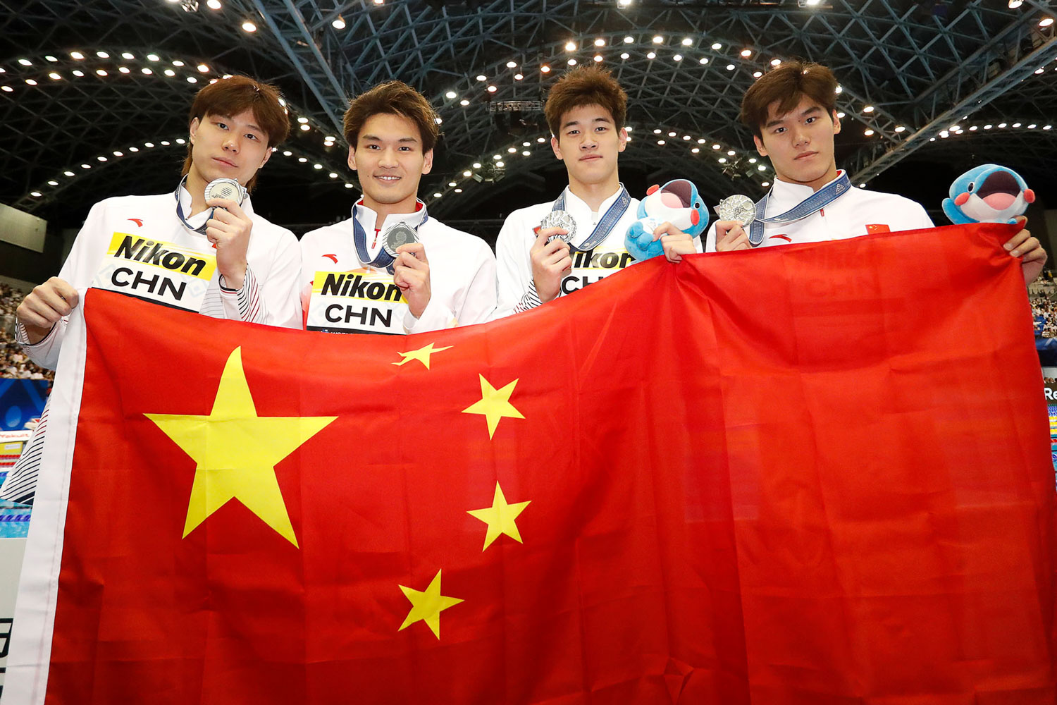 Pan Zhanle Sets New World Record by Leading Off China’s 4×100 Freestyle Relay in 46.80