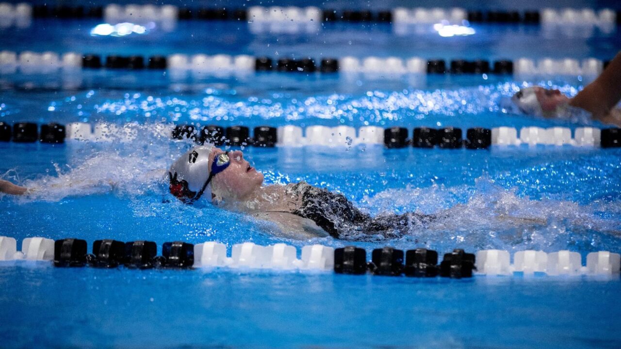 Omaha Men & Women Remain Undefeated After Sweep of Augustana (SD)