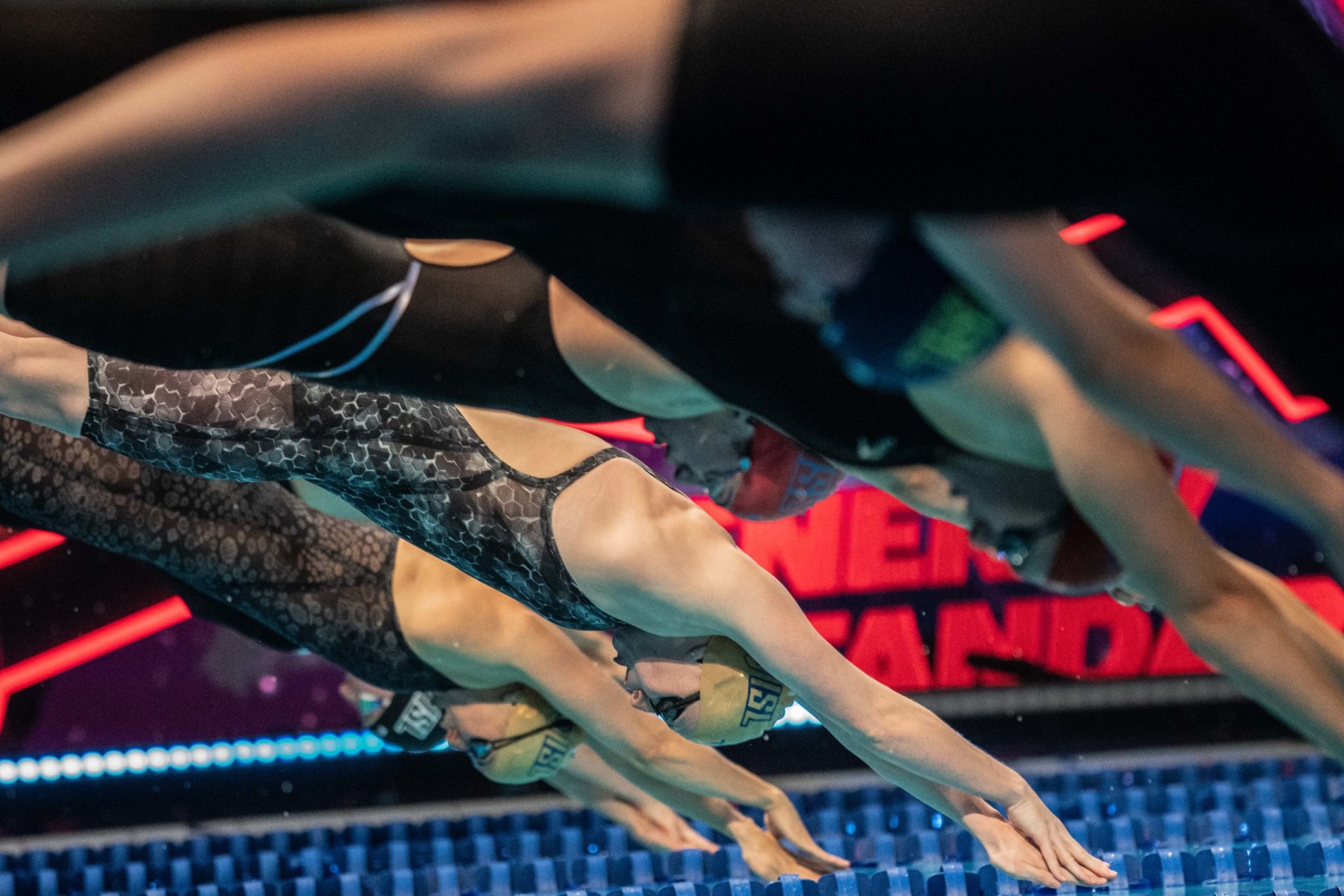 How to Streamline in Swimming Like a Pro (Swim Faster and Glide