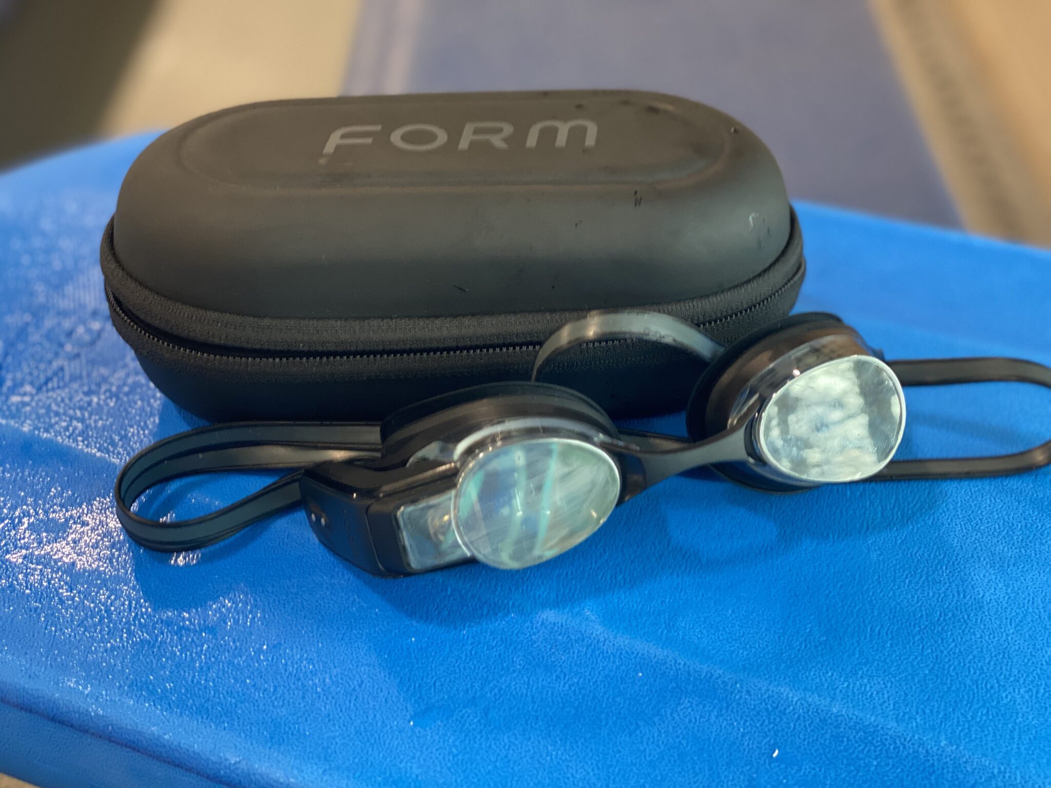 Choosing a Swim Goggle - Smart Swim Goggles