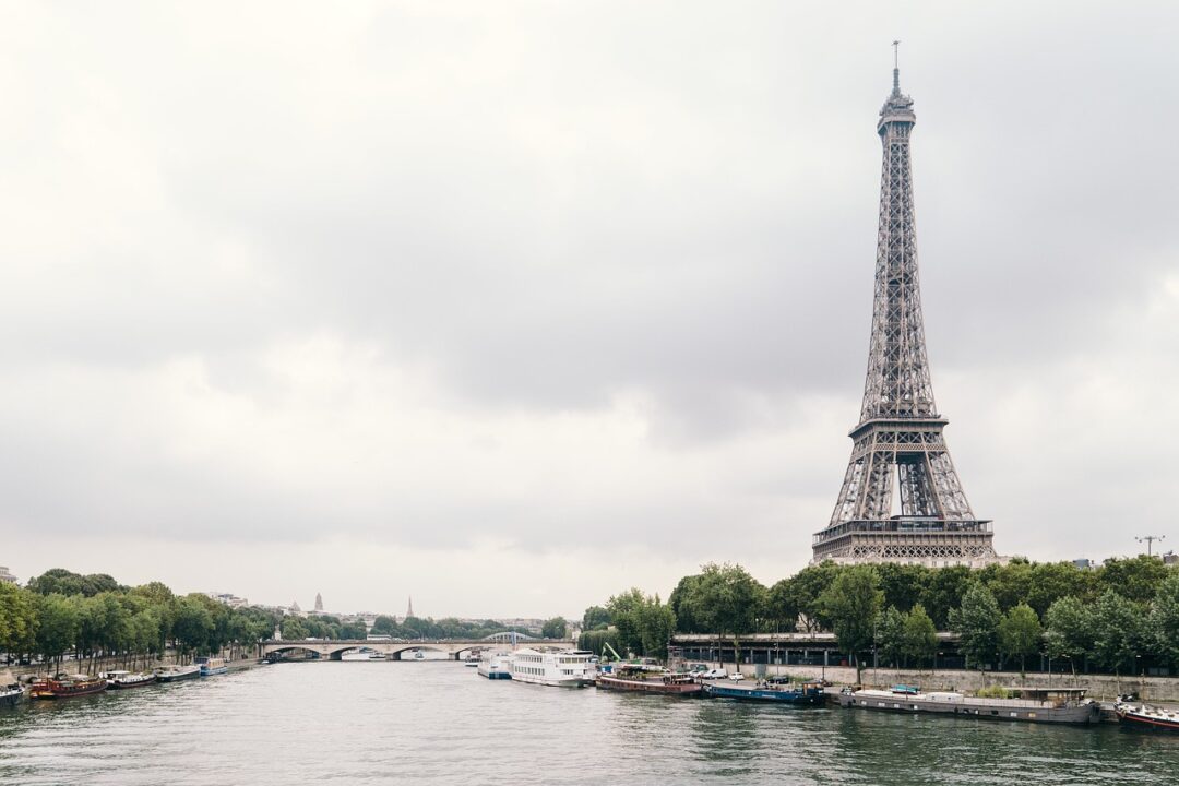 Il Sindaco Di Parigi Anne Hidalgo Farà Il Tuffo Nella Senna La Settimana Prossima