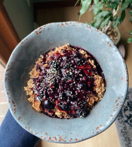 The Hungry Swimmer: PB&J Oatmeal