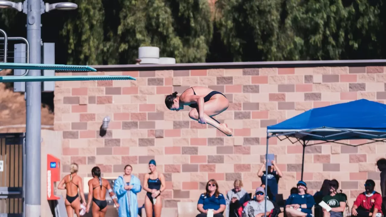 CBU Puts 10 On The Podium At Lancer Diving Invite