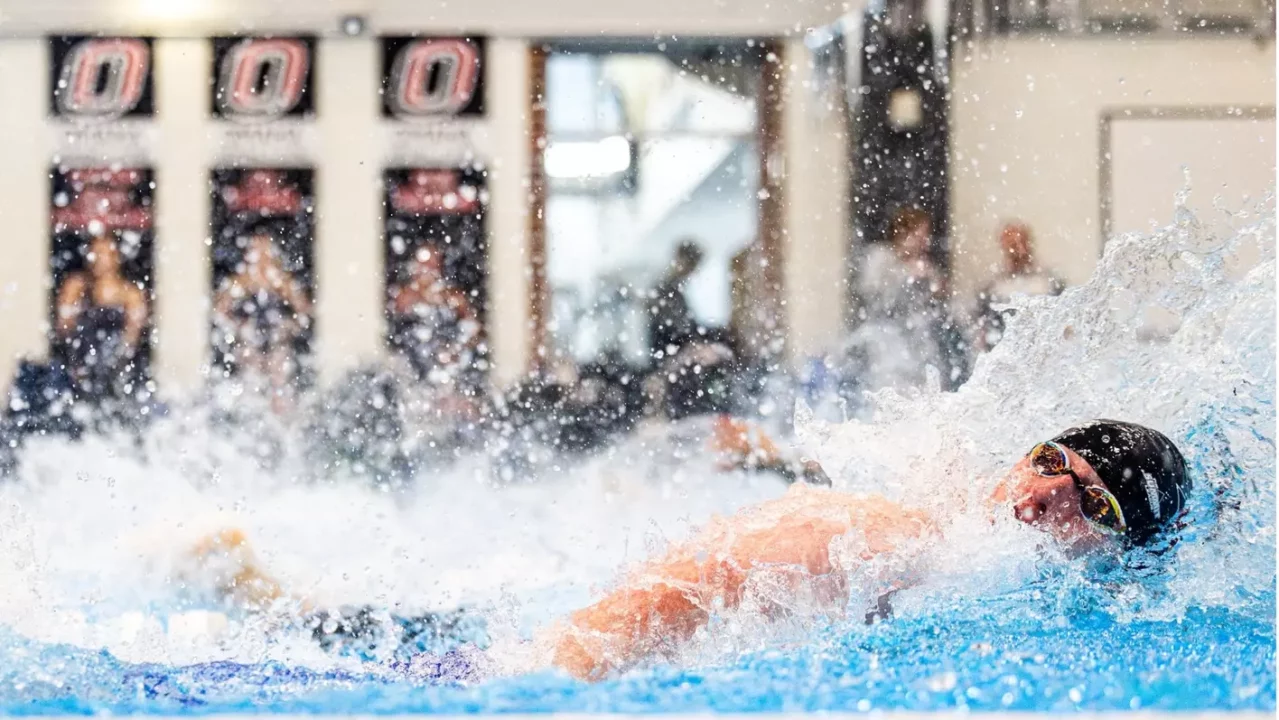 Omaha Women Cruise Past SLU, Billiken Men Top Mavericks