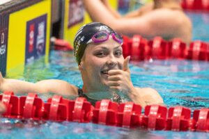 Katharine Berkoff Demolisce Il Record Americano Nei 50 Dorso: 26.97, Seconda All Time