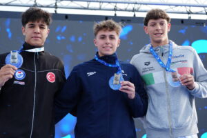 Nowacki Breaks Yet Another British Record with 59.59 100 Breast, #3 17&U Swimmer All-Time