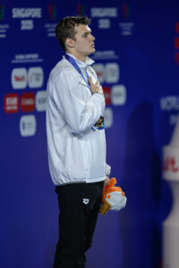 WATCH: Hubert Kos Blasts 1:53.19 200 Backstroke European Record (Day 6 Worlds Race Videos)