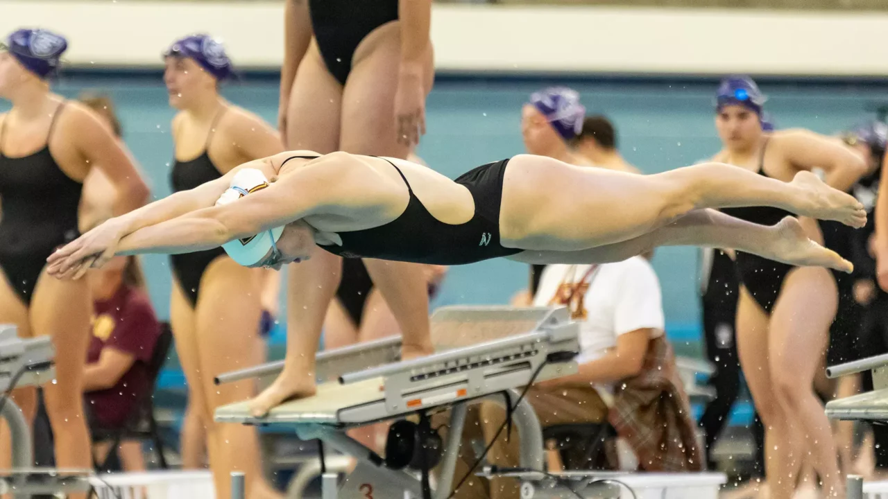 Minnesota Kicks Off Season With Sweep of South Dakota, Win Over Nebraska Women