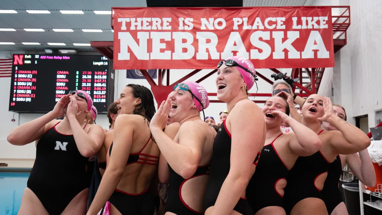 Huskers Win 15 Events as Nebraska Rolls Through Rutgers 230-123