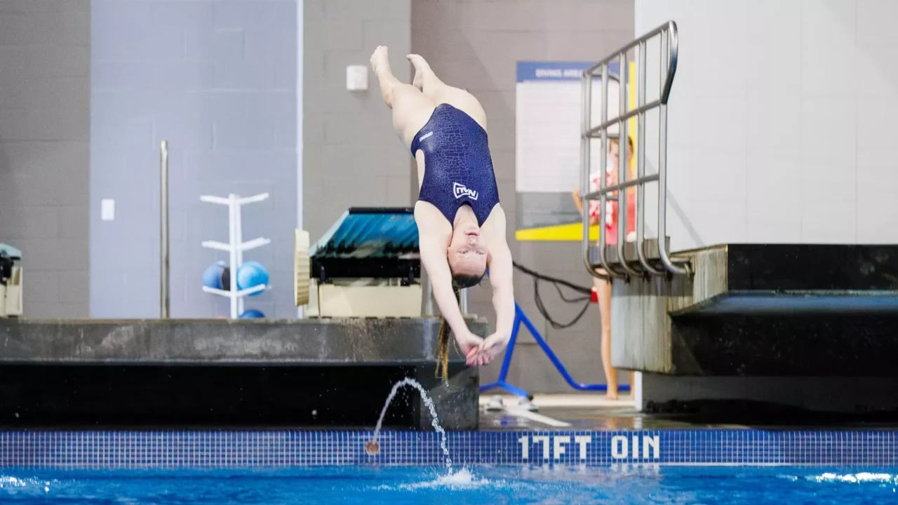 NAU Sweeps 1-Meter Podium To Kick Off Lumberjack Diving Invite