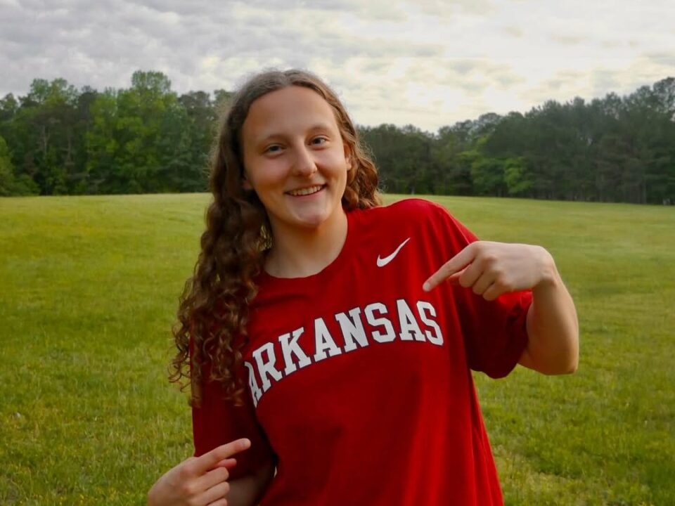 1:01.3/2:16.5 Breaststroker Evelyn Jezerinac Signs With Arkansas For 2026-27