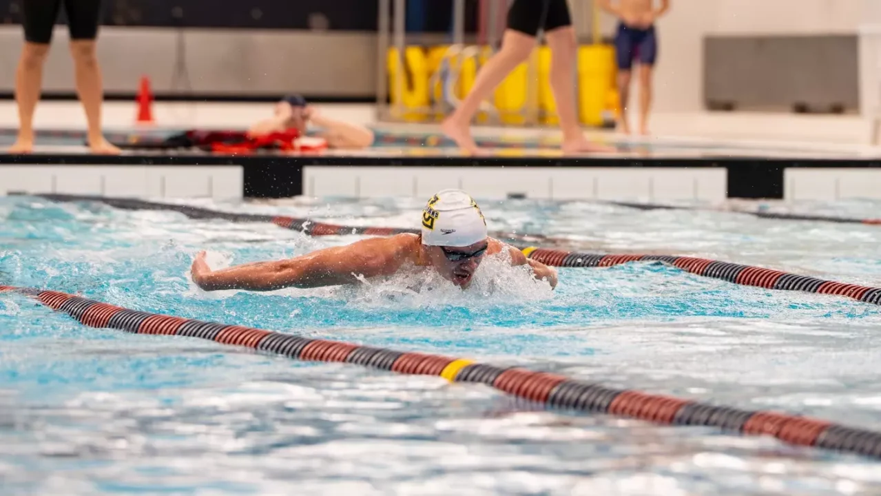 La Salle Sweeps Fordham On Senior Day With Pair of 157-143 Victories