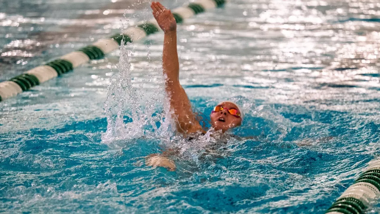 Valpo Men & Women Combine For 21 of 22 Event Wins In Sweep of D3 Rose-Hulman
