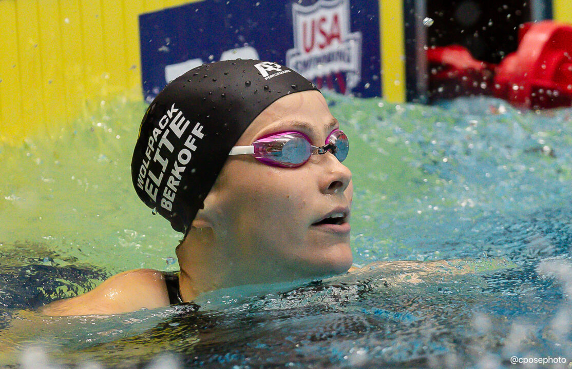 Katharine Berkoff Miglior Tempo Mondiale Dell’Anno Nelle Batterie Dei 50 Dorso A Indianapolis