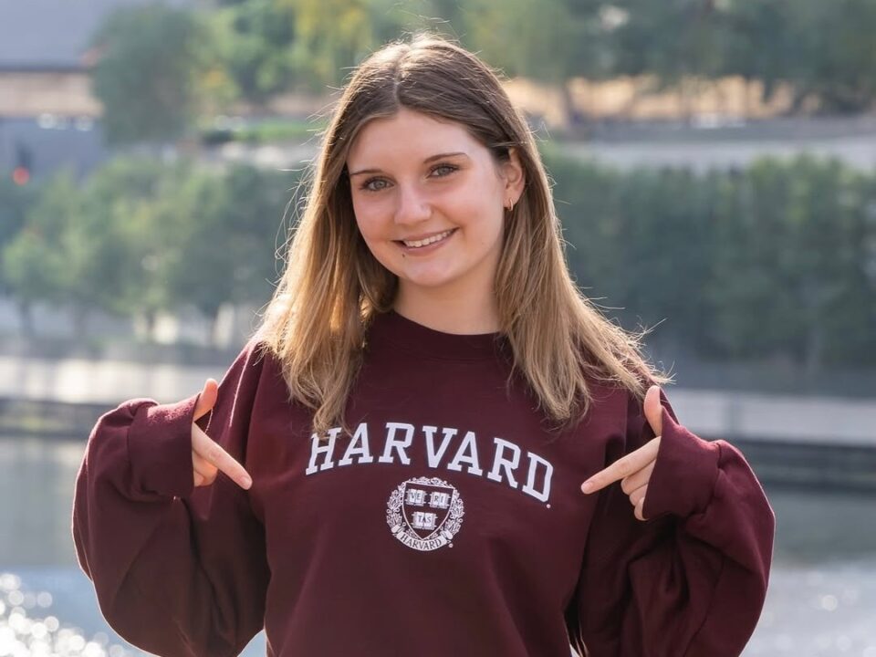 Chicago Native and Speedo Sectionals Finalist Alexia Brockmann Commits to Harvard for 2027