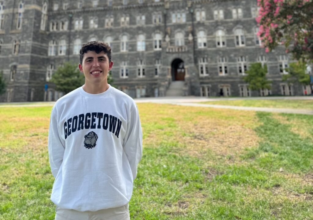 Futures Finalist Lucas Knapp Commits to Georgetown for Fall 2026